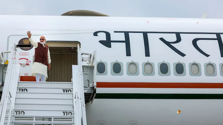 oa458bp_pm-modi-sweden_625x300_17_May_26