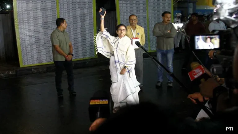 v665r11_mamata-banerjee_625x300_01_May_26